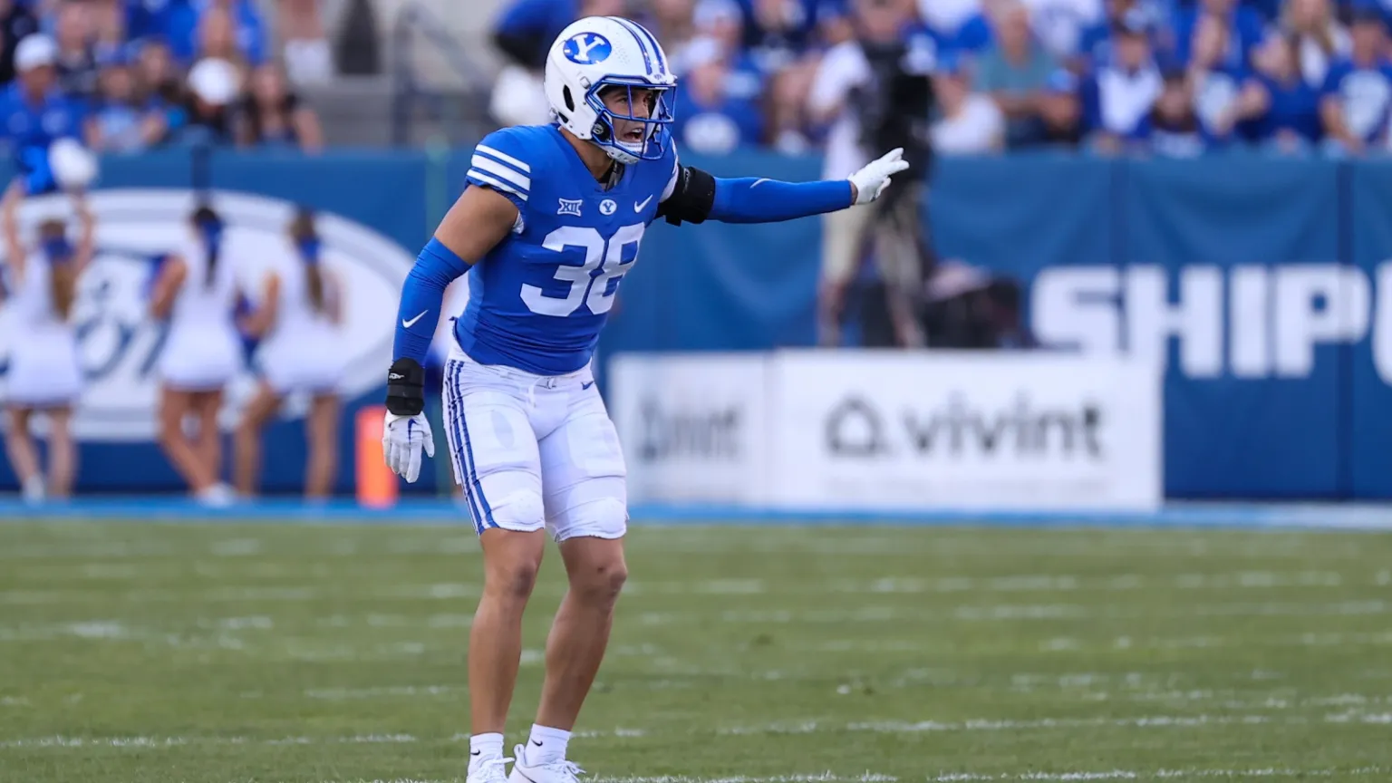 You are currently viewing JUST IN: Former BYU Football Player Accuses Collective Of Cutting NIL Funds Before School Signed $5M Hooper