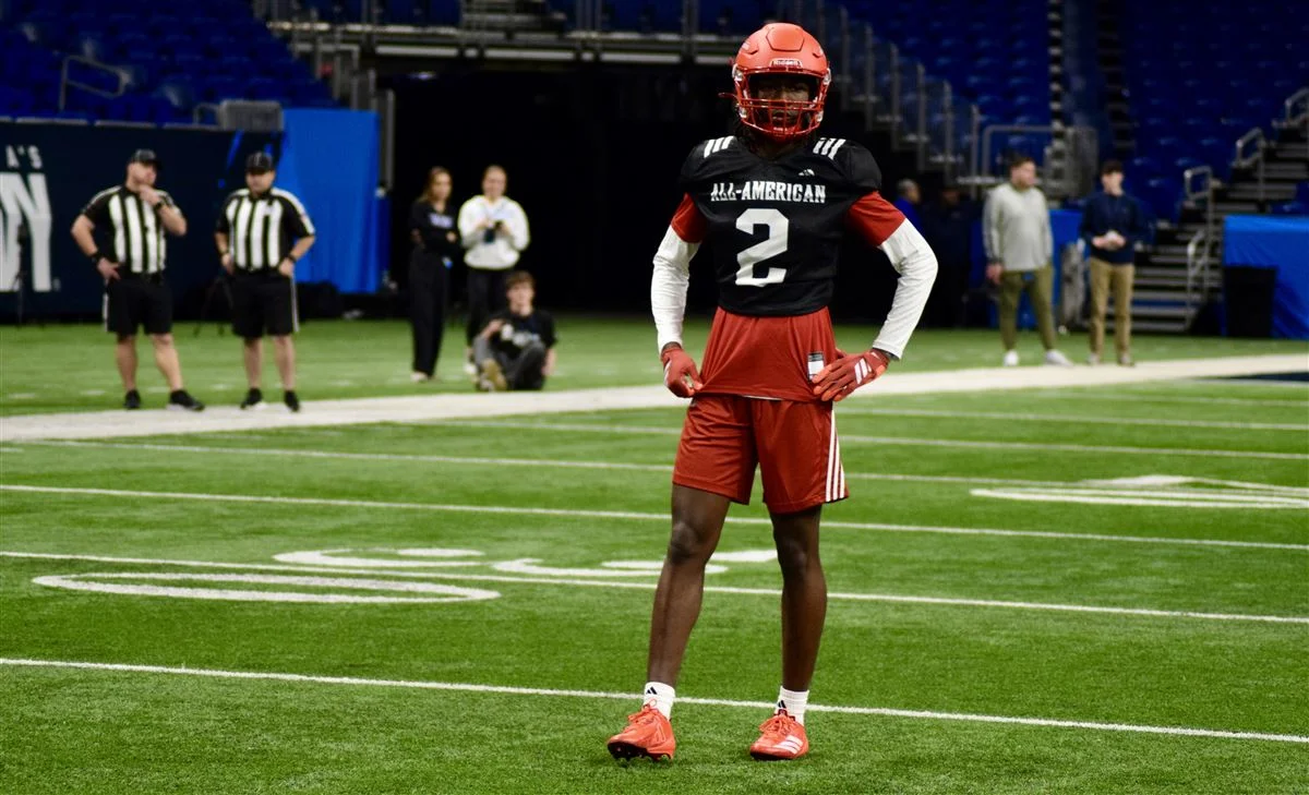 You are currently viewing BREAKING NEWS: 4-Star Football Recruit Pushes Commitment After Mom’s Insistence Not To Settle For Alabama