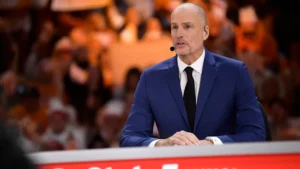 Read more about the article BREAKING: Jay Bilas Names Final Four Team That is ‘Formidable’ Left Fans Stunned.
