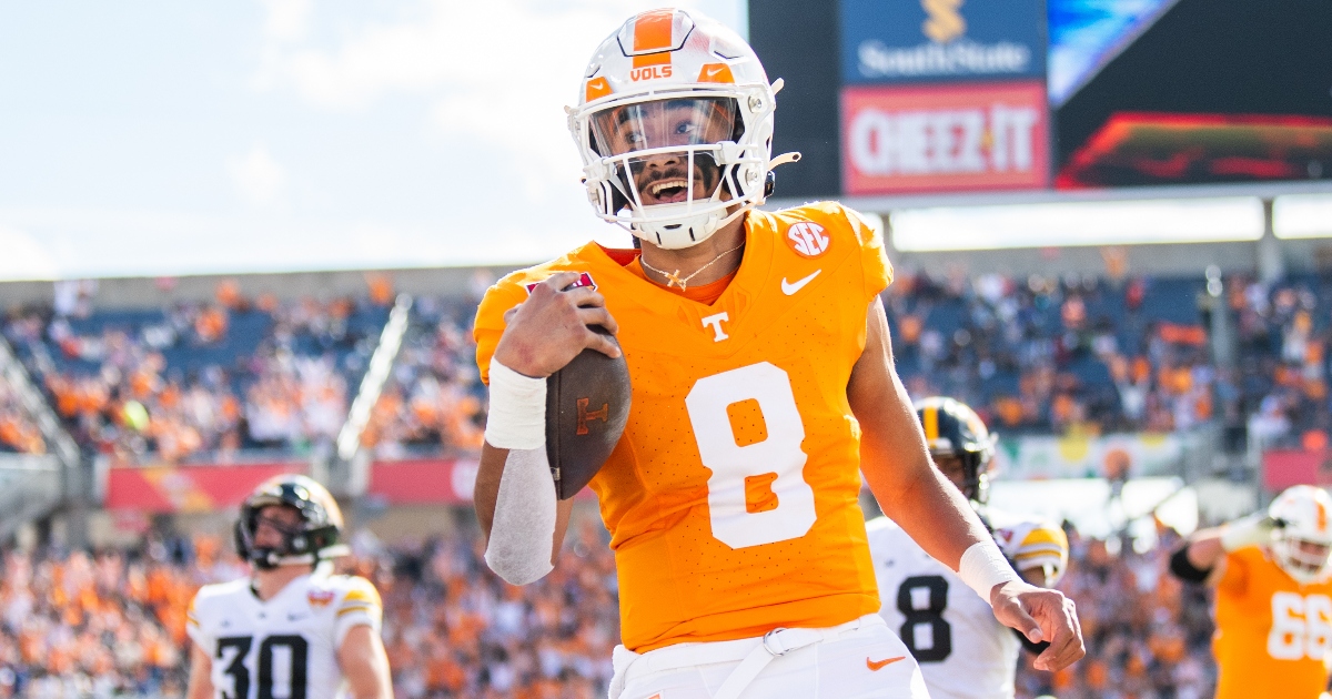 Read more about the article BREAKING: Tennessee’s Nico Iamaleava Ranked Top 10 QB In College Football Got Fans Buzzing.Full Details In Comments>>>