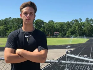 Read more about the article BREAKING: NFL GM Shocking Comment On Carson Beck Deciding To Leave Georgia for Miami
