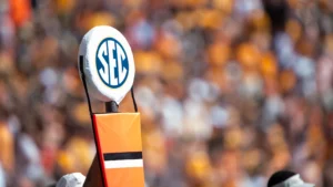 Read more about the article BREAKING: Tennessee Fans And SEC Community Reacts To NCAA’s New Injury Timeout Rule.