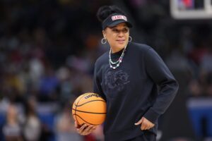 Read more about the article BREAKING: Dawn Staley Comments Stunning On National Title Rematch With UConn.
