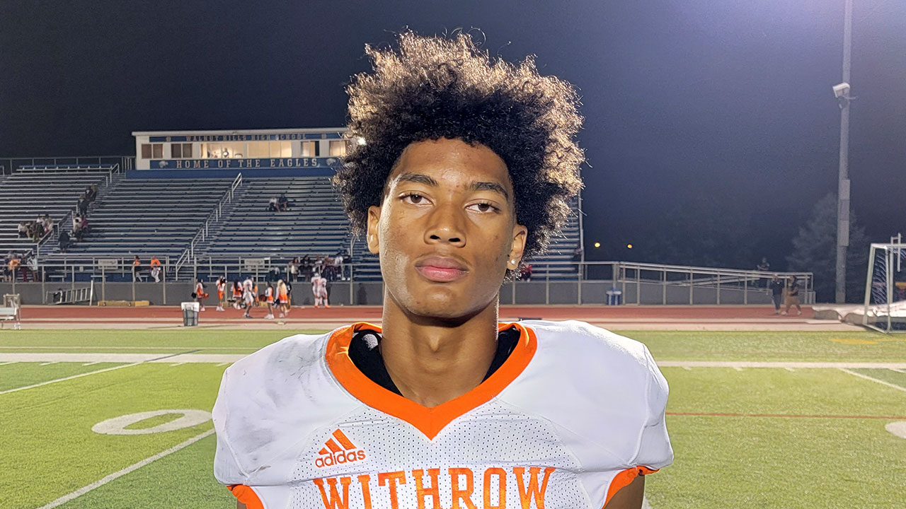 Read more about the article BREAKING: 5-star Ohio State Football WR Chris Henry Jr Chooses Loyalty Over Millions Of Dollars,   Shutting  Down Oregon Recruitment Of $3.6 Million Big Ten Offer To Remain In Ohio State.