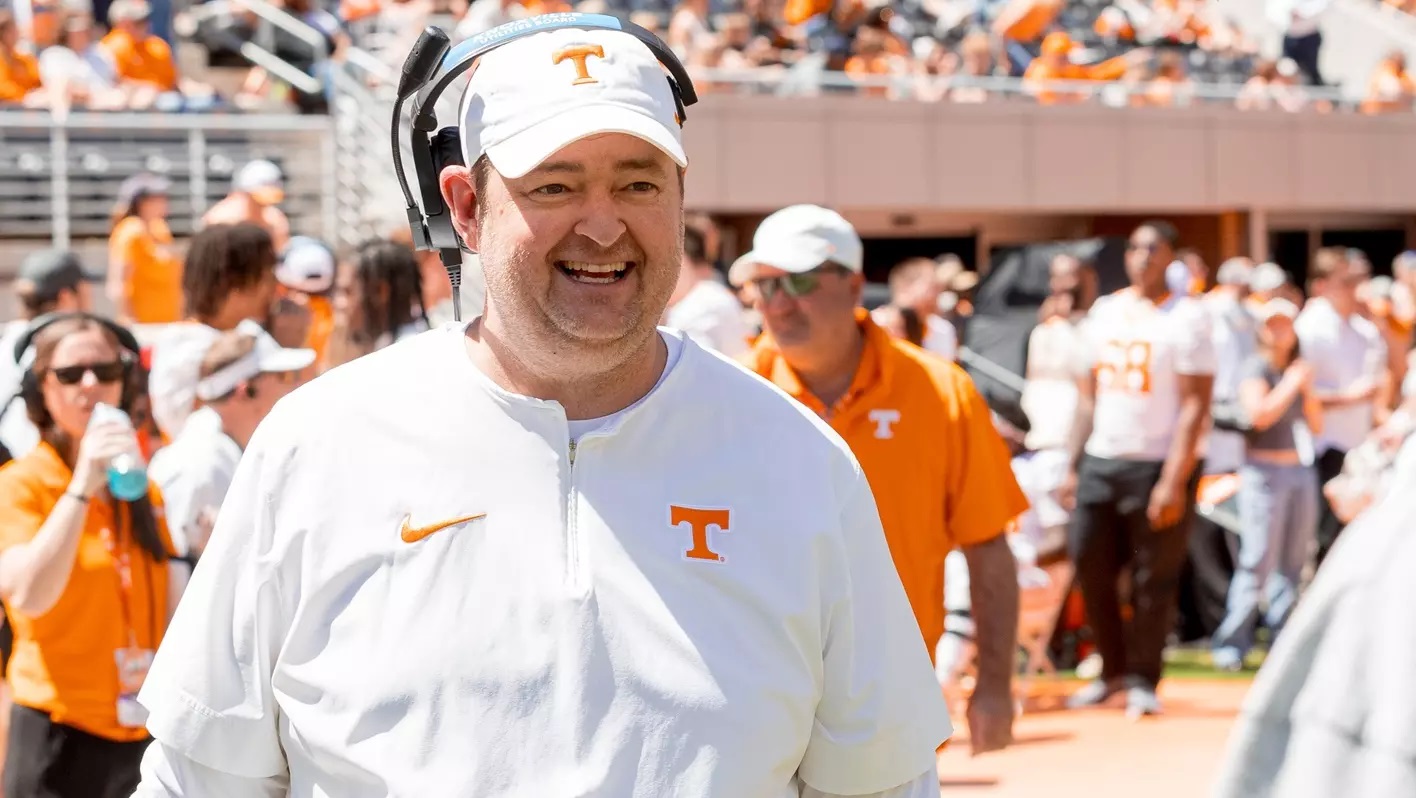 Read more about the article JUST IN: ESPN Confirms Tennessee Is Pulling Off “QB Trade” For Nico Iamaleava Replacement.
