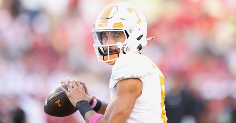 You are currently viewing BREAKING: QB Nico Lamaleava Renegotiating NIL Deal With Tennessee In Jeopardy.