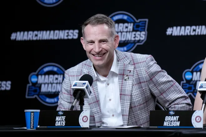 Read more about the article BREAKING: Coach Nate Oats Reportedly Turned Down Mouth-Watering Open Big Ten Job.