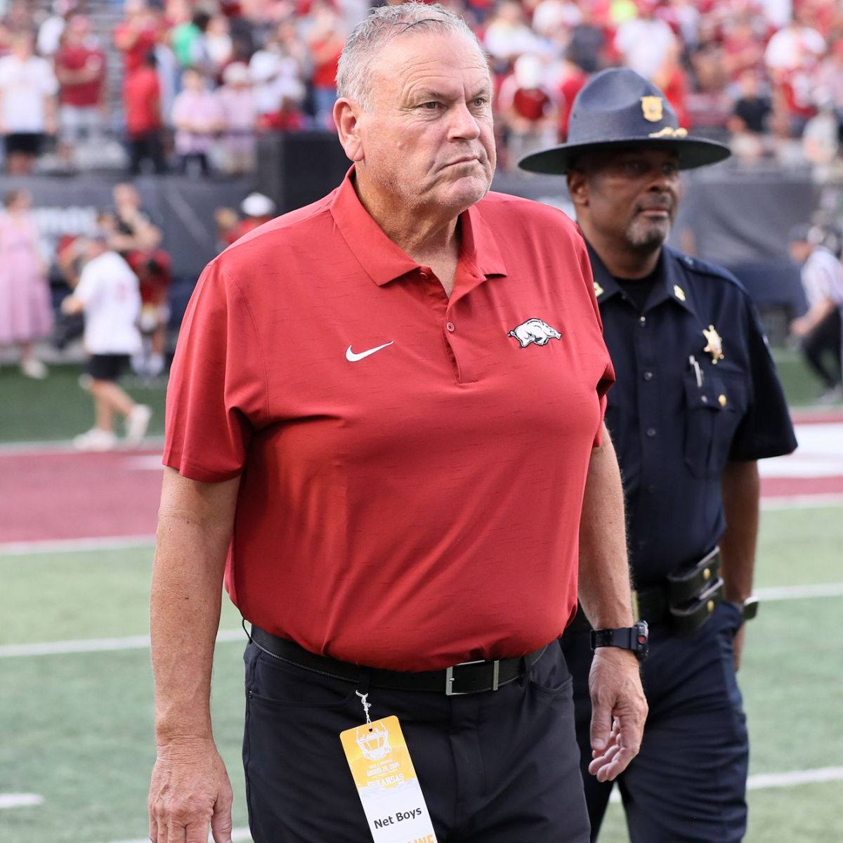 Read more about the article BREAKING:  Arkansas Dealt Unfortunate News In The  College Football Transfer Portal Sends Shockwaves Among Fans And Whole SEC Community.