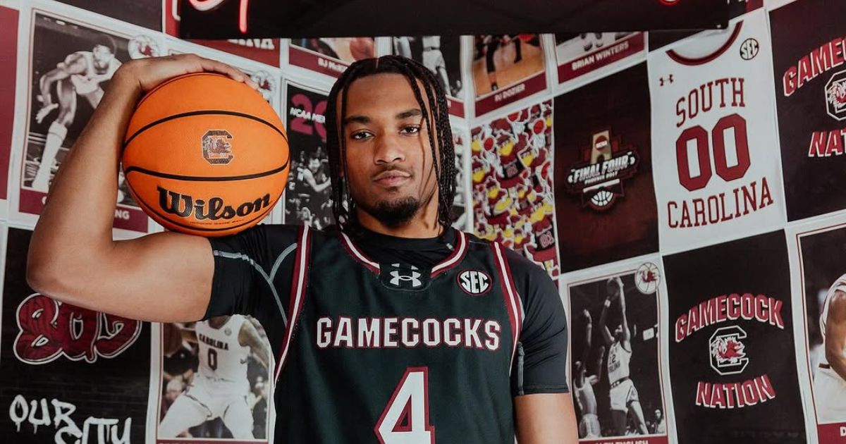 Read more about the article BREAKING: South Carolina Lands Commitment Kobe Knox Who Have Decommitted From South Florida And Committed With South Carolina Choosing Them Over SEC Programmes Like Clemson Tigers, Kentucky Wildcats, And Tennessee Volunteers.