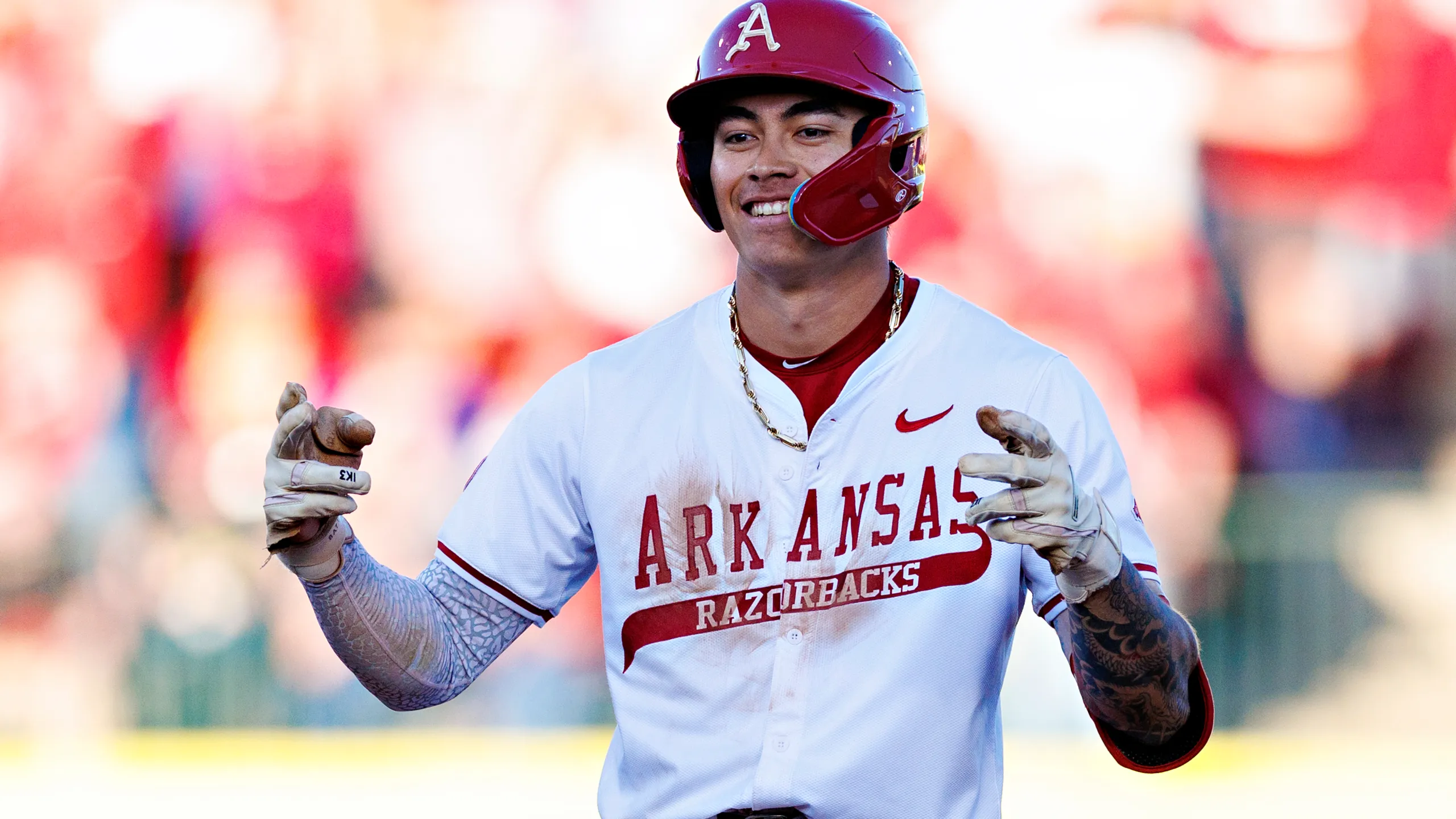 Read more about the article JUST IN: Wehiwa Aloy Named SEC Player Of The Year, Five Razorbacks Are All-SEC.