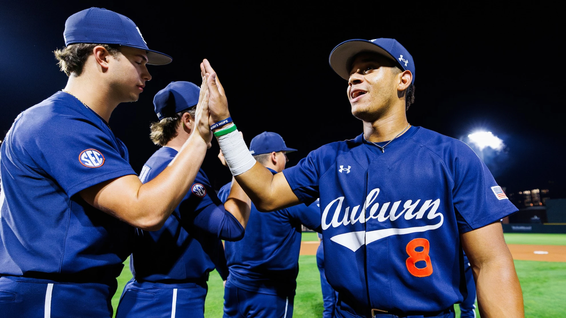 Read more about the article BREAKING: Auburn P Samuel Dutton, Comment On Tennessee Fans That Send Massive Shockwaves Among Fans And SEC Community.