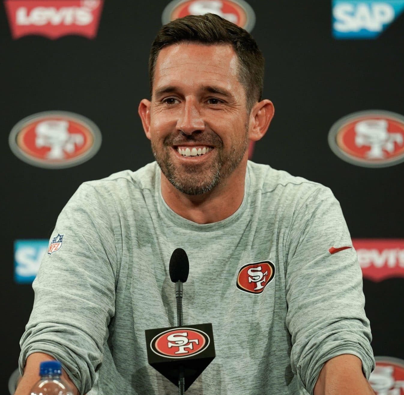 Read more about the article BREAKING: 49ers Kyle Shanahan, Announced The Signing Of Former 1st And 3rd Round Pick At Offensive Tackle  And Top CB After Releasing Drake Jackson.
