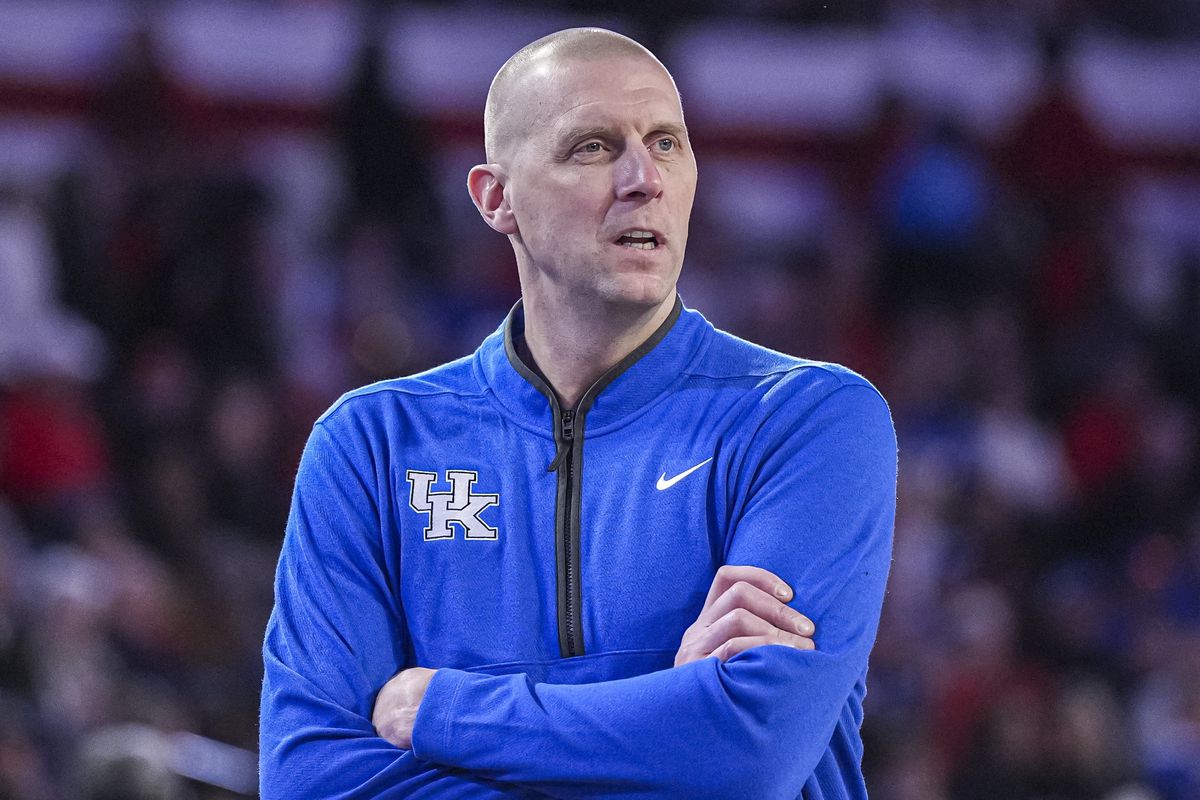 Read more about the article BREAKING NEWS: Kentucky’ Mark Pope Dealt An Unfortunate Blow.